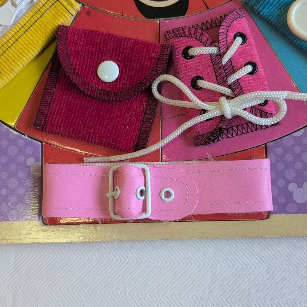 melissa & doug x disney minnie mouse wooden basic skills puzzle board age 3 YRS+ - Picture 4 of 9